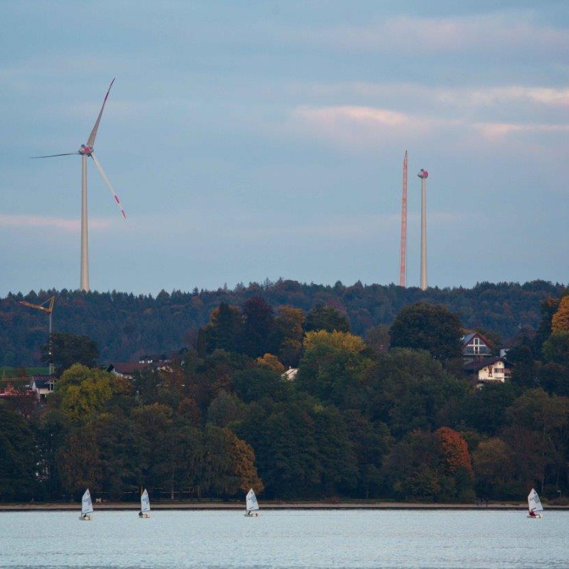 Blick vom Westufer des Starnberger Sees, Berg